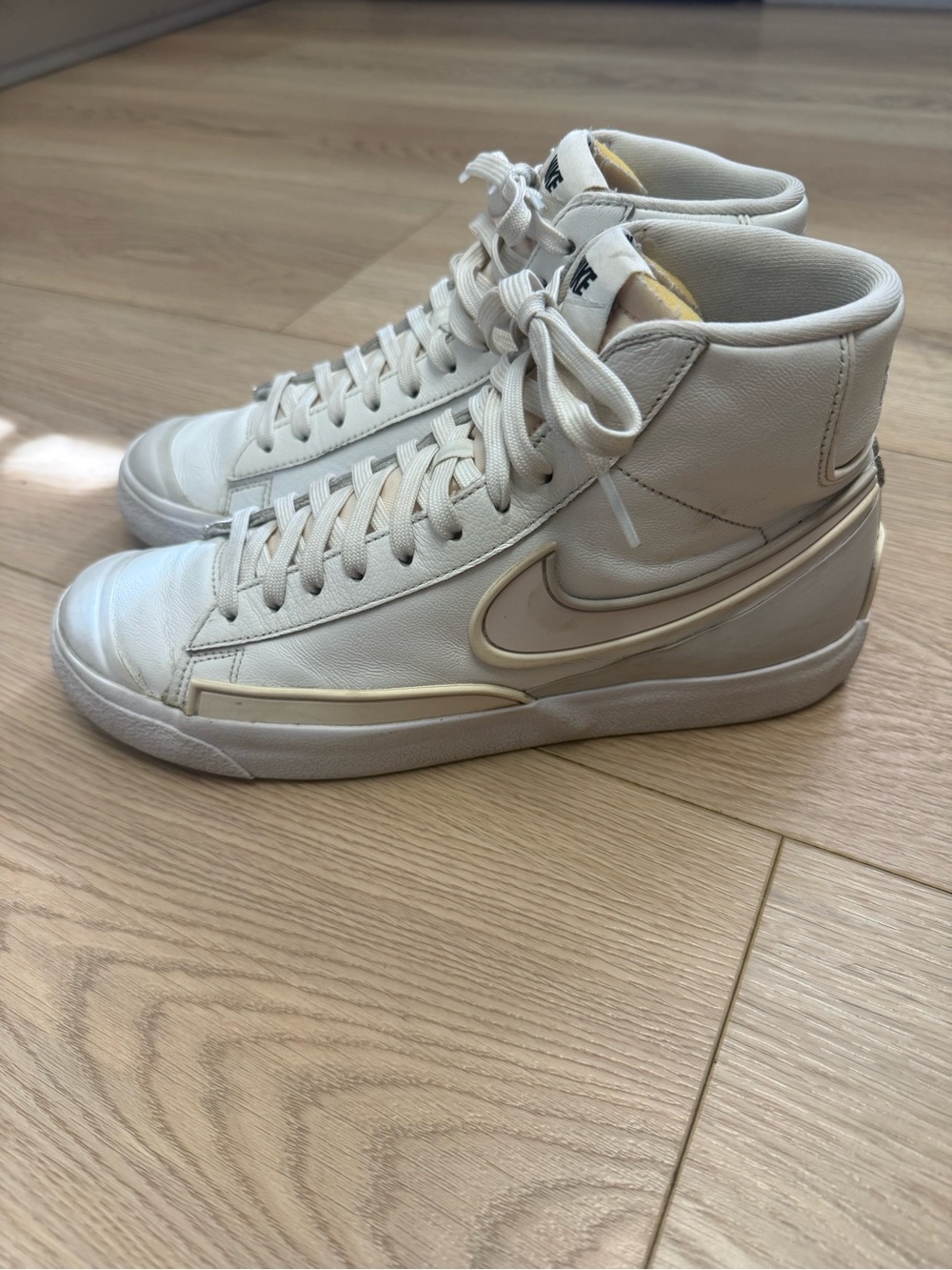 Nike Blazer Mid '77 Infinite sneakers in the "Summit White" Women’s Size 9.5 - Picture 3 of 11